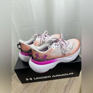 Under Armour INFINITE HOVER SNEAKERS Size 7.5 White Multi